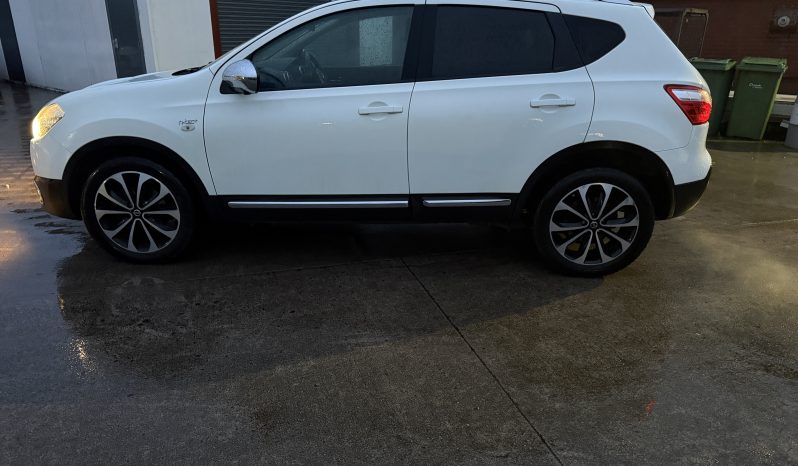 
								nissan qashaqi 1.5dci n tec plus 5 door suv full									
